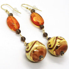 Load image into Gallery viewer, 18K YELLOW GOLD EARRINGS OVAL AMBER, POTTERY CERAMIC BALLS HAND PAINTED IN ITALY.
