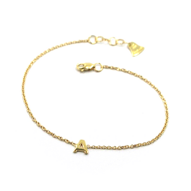 18k yellow gold rolo thin bracelet with central small 5mm letter initial A.