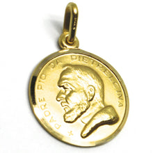 Load image into Gallery viewer, 18k yellow gold medal pendant, Saint Pio of Pietrelcina 17mm very detailed.
