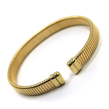 Load image into Gallery viewer, 18k yellow gold bracelet, semirigid, elastic, flexible, 9mm striped bangle flat.
