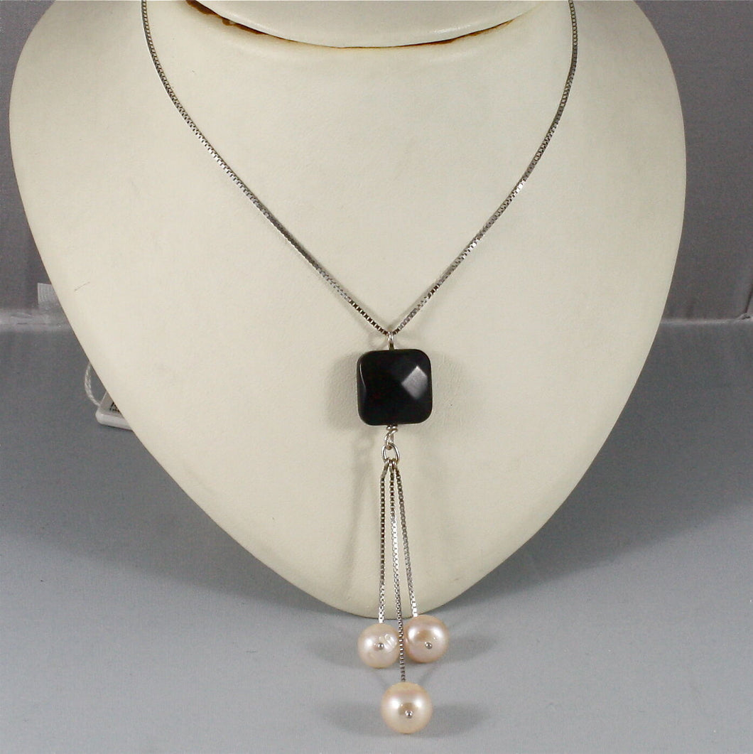 18k white gold necklace with pendant onyx, rose pearl diameter 1cm made in Italy.