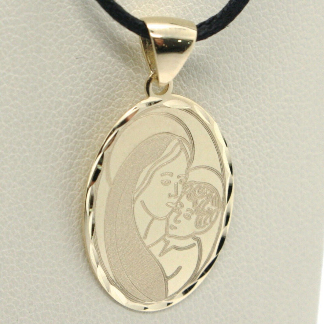 SOLID 18K YELLOW GOLD VIRGIN MARY AND JESUS OVAL MEDAL, 0.8 INCHES, ITALY MADE.