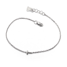 Load image into Gallery viewer, 18k white gold rolo thin bracelet with central small 5mm letter initial T.
