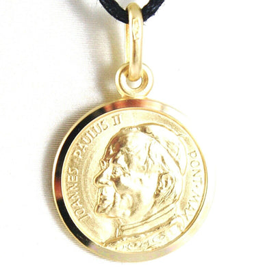 solid 18k yellow gold Saint Pope John Paul II, diameter 13 mm medal pendant, very detailed.