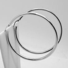 Load image into Gallery viewer, 18k white gold round circle earrings diameter 60 mm, width 3 mm, made in Italy.
