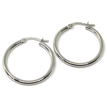 Load image into Gallery viewer, 18k white gold round circle earrings diameter 20 mm, width 2 mm, made in Italy.
