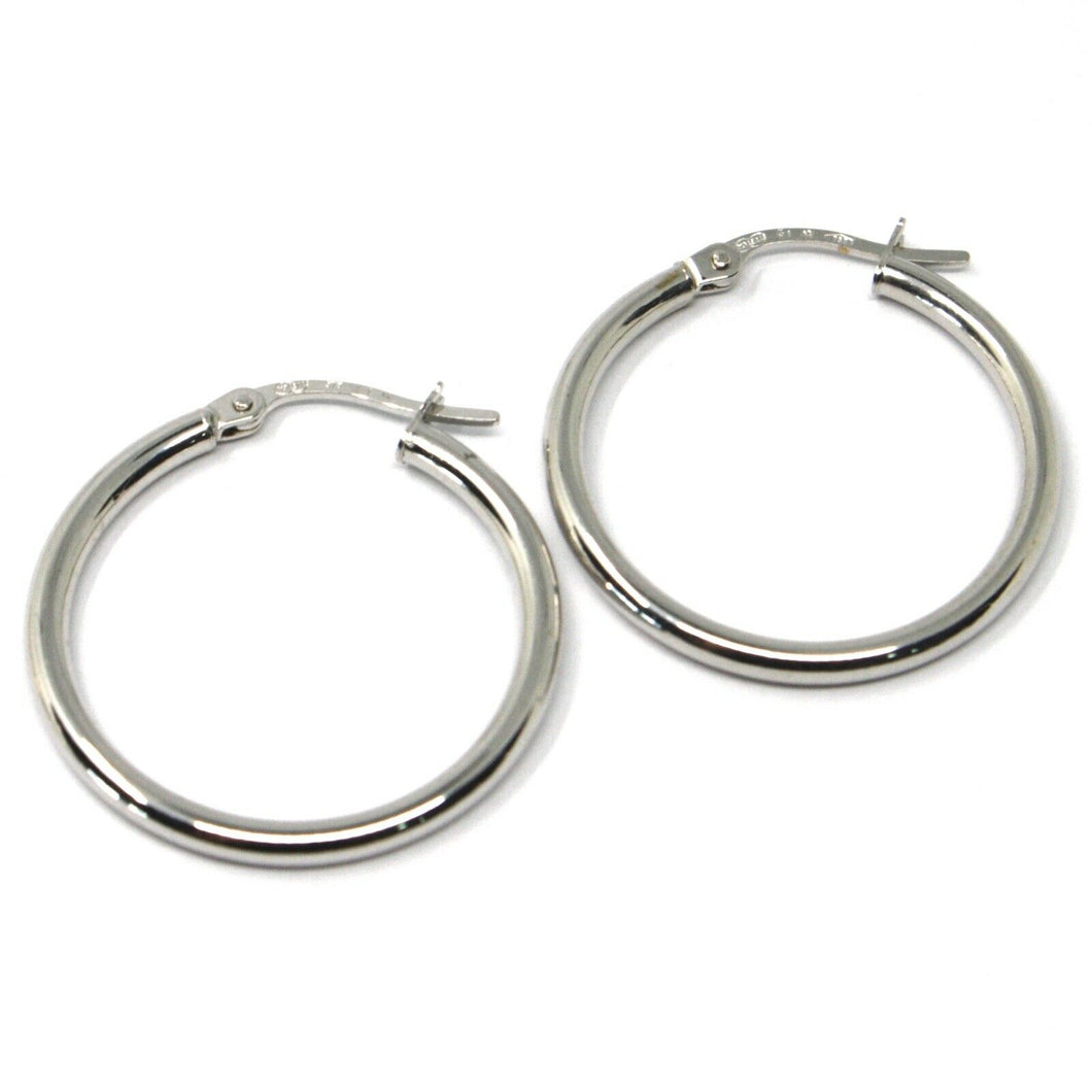 18k white gold round circle earrings diameter 20 mm, width 2 mm, made in Italy.