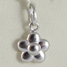Load image into Gallery viewer, 18k white gold rounded flower daisy pendant charm 17 mm smooth made in Italy
