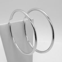 Load image into Gallery viewer, 18k white gold round circle earrings diameter 50 mm, width 3 mm, made in Italy
