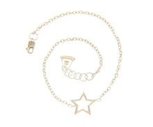 Load image into Gallery viewer, 18k white gold bracelet 10mm central star, rolo 1mm oval chain 18cm 7.1&quot;
