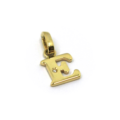 18k yellow gold pendant charm small initial letter E, 10mm, 0.4