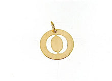 Load image into Gallery viewer, 18K YELLOW GOLD LUSTER ROUND MEDAL WITH LETTER O MADE IN ITALY DIAMETER 0.5 IN.
