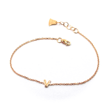 18k rose gold rolo thin bracelet with central small 5mm letter initial V.
