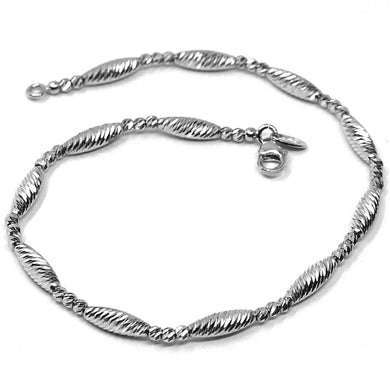 18k white gold bracelet, alternate diamond cut balls & ovals, sphere, faceted.
