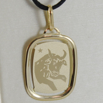 solid 18k yellow gold taurus zodiac sign medal pendant, zodiacal, made in Italy.