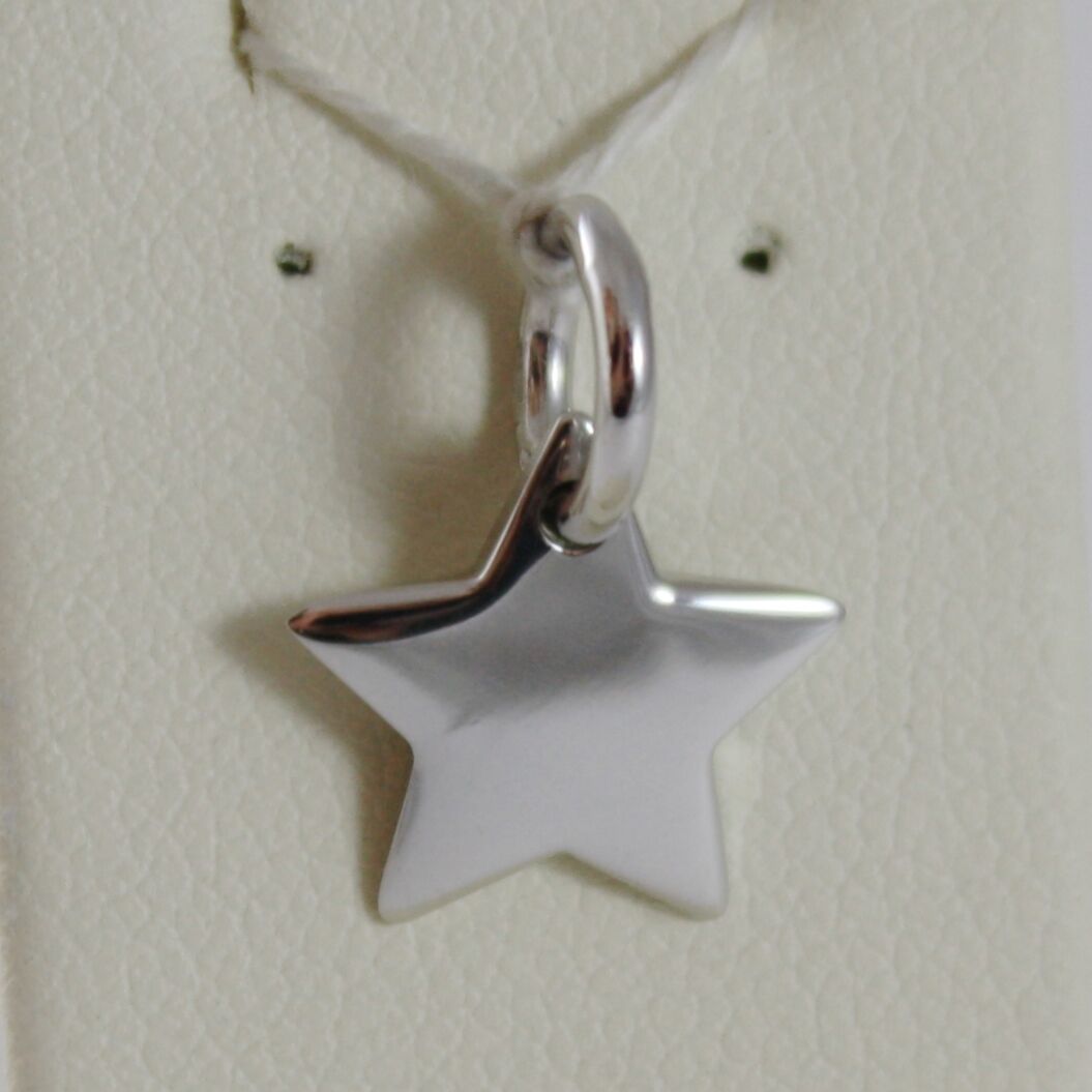 18k white gold engravable star charm pendant 11 mm flat smooth made in Italy.