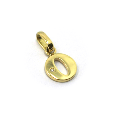 18k yellow gold pendant charm small initial letter O, 10mm, 0.4