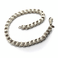Load image into Gallery viewer, 18K WHITE GOLD BRACELET, DIAMOND CUT OVAL ROUNDED 4mm DROPS LINK, 19cm 7.5&quot;.
