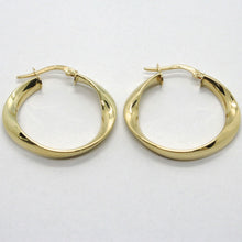 Load image into Gallery viewer, 18K YELLOW GOLD PENDANT CIRCLE HOOPS ONDULATE TWISTED EARRINGS, MADE IN ITALY
