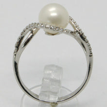 Load image into Gallery viewer, 18k white gold band pearl zirconia ring ondulate, wave, braided.
