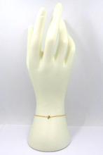 Load image into Gallery viewer, 18k yellow gold rolo thin bracelet with central small 5mm letter initial P.
