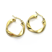 Load image into Gallery viewer, 18K YELLOW GOLD 23mm SMOOTH AND SATIN ONDULATE CIRCLE HOOPS EARRINGS ITALY MADE
