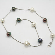 18k white gold necklace, venetian chain alternate black & white pearls 8.5 mm.