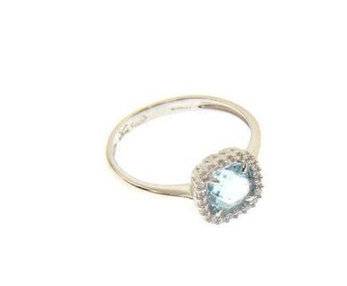 18k white gold ring cushion square blue topaz and cubic zirconia frame.