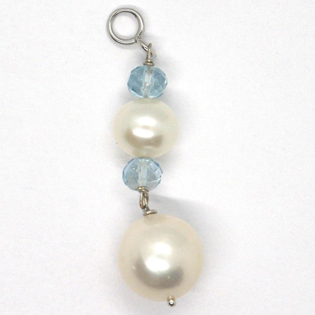 18k white gold pendant with faceted aquamarine and big white round pearls.