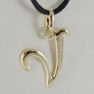 18k yellow gold pendant charm initial letter V, slightly rounded slab 14mm.