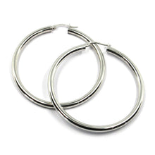 Load image into Gallery viewer, 18k white gold round circle earrings diameter 40 mm, width 3 mm, made in Italy
