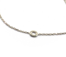 Load image into Gallery viewer, 18k white gold rolo thin bracelet with central small 5mm letter initial O.
