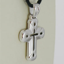 Load image into Gallery viewer, 18k white gold cross very shiny and luster,  perforated made in Italy 0.91 in

