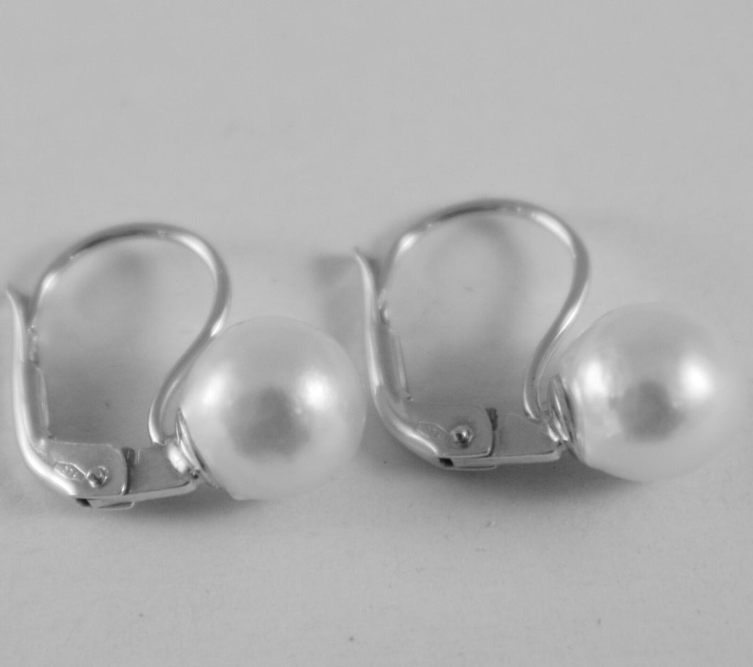 solid 18k white gold leverback earrings with akoya pearls 8 mm, made in italy.
