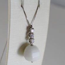 Load image into Gallery viewer, 18k white gold chain necklace, round faceted white agate 6.7 ct made in Italy.
