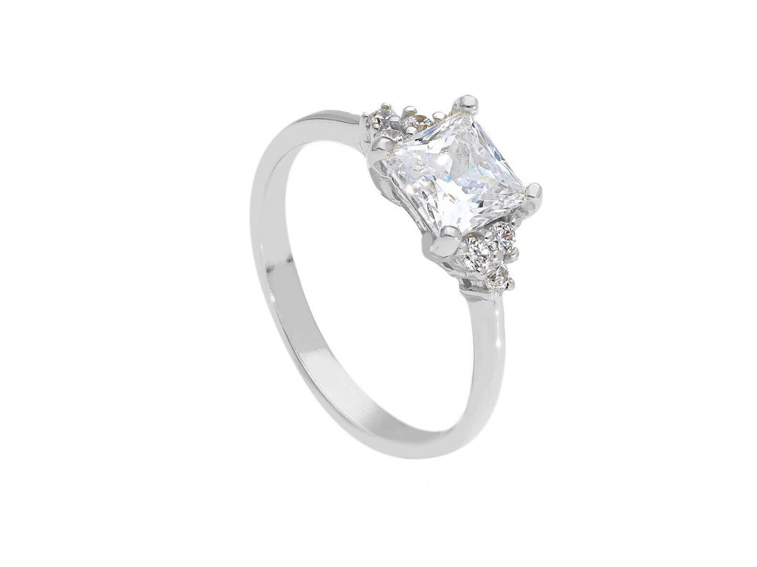 18K WHITE GOLD SOLITAIRE TRILOGY ENGAGEMENT RING 6mm PRINCESS CUT CUBIC ZIRCONIA.