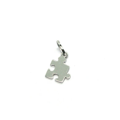 18k white gold charm pendant, mini small 8mm puzzle piece, flat, made in Italy.
