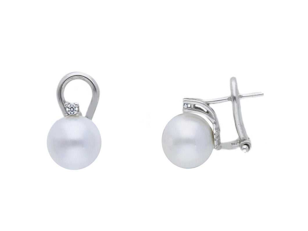 18k white gold clips earrings 7.5/8mm freshwater pearls and cubic zirconia.