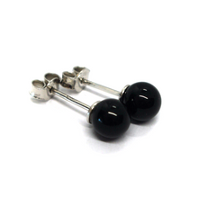 Load image into Gallery viewer, 18k white gold 6mm 0.24&quot; spheres balls black agate button stud earrings.
