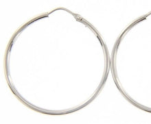 Load image into Gallery viewer, 18k white gold round circle earrings diameter 25 mm width 1.7 mm, made in Italy.
