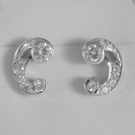 18k white gold curve earrings with diamond diamonds 0.70 carats made in Italy.