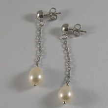 Load image into Gallery viewer, 18k white gold pendant earrings, with white pearls, length 2,05 in made in Italy.
