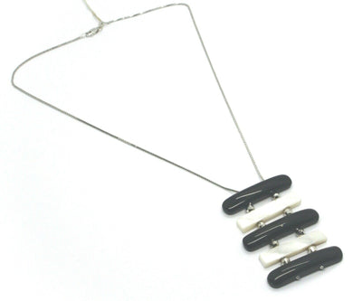18k white gold lariat necklace black white onyx and mother of pearl bar pendant.