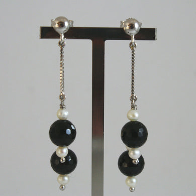 SOLID 18K WHITE GOLD EARRINGS, WITH WHITE PEARL AND BLACK ONYX, LENGTH 2.17 INCH.