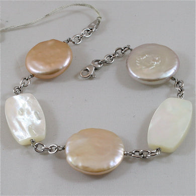 18k white gold bracelet with mother of pearl and pearl disc, made in Italy.