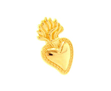 Load image into Gallery viewer, 18K YELLOW GOLD SMALL 17mm SACRED HEART OF JESUS PENDANT, MADE IN ITALY.
