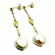 18k yellow gold pendant earrings, fw disc pearls and miraculous medal, 2.56