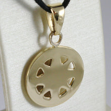 Load image into Gallery viewer, 18K YELLOW GOLD WIND ROSE COMPASS CHARM PENDANT, MADE IN ITALY, DIAMETER 19 MM
