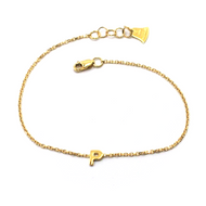 18k yellow gold rolo thin bracelet with central small 5mm letter initial P.