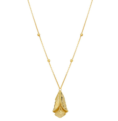 18K YELLOW GOLD NECKLACE FINELY WORKED 30mm CALLA FLOWER PENDANT, ROLO CHAIN.